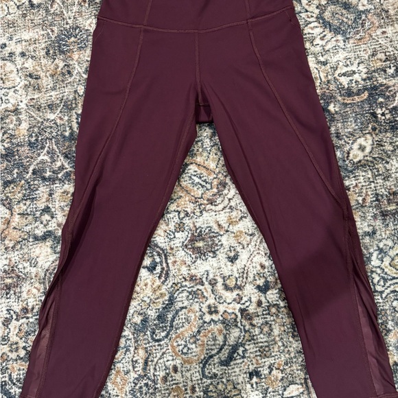 Burgundy work out pants capri length - Picture 3 of 5